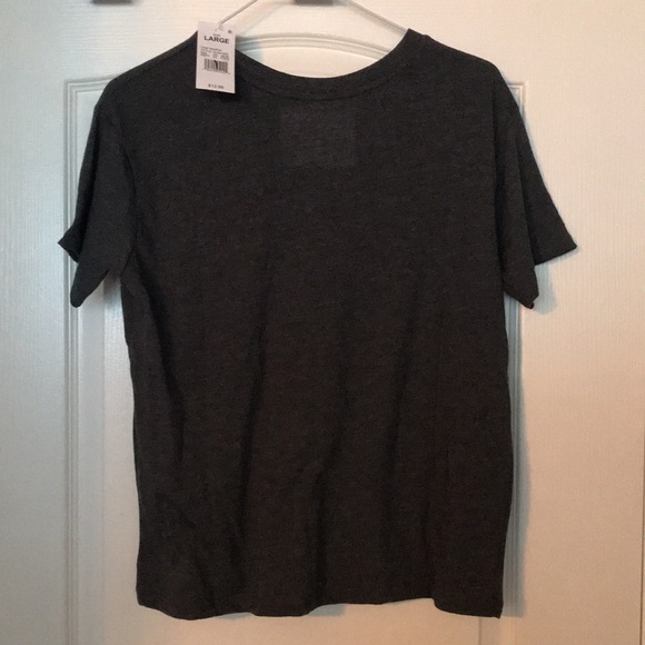 🌺 Cozy Tee! - Picture 2 of 4